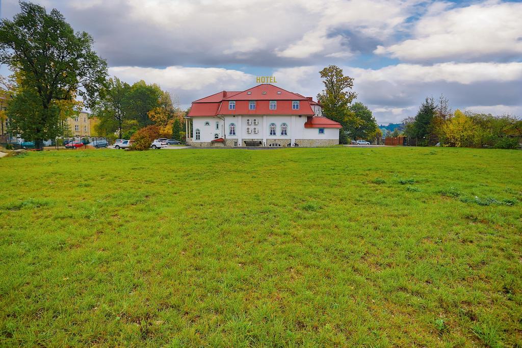 Hotel Garden Boleslawiec  Exterior photo